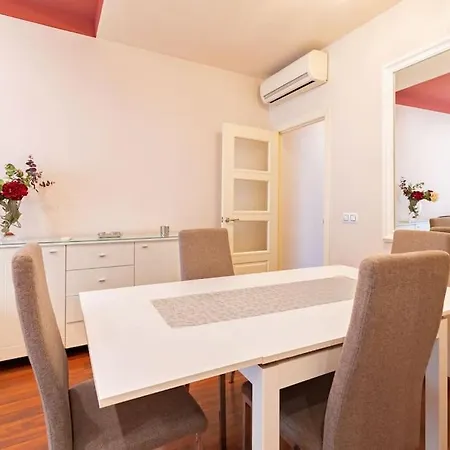 Triana Justino By Valcambre Apartamento *